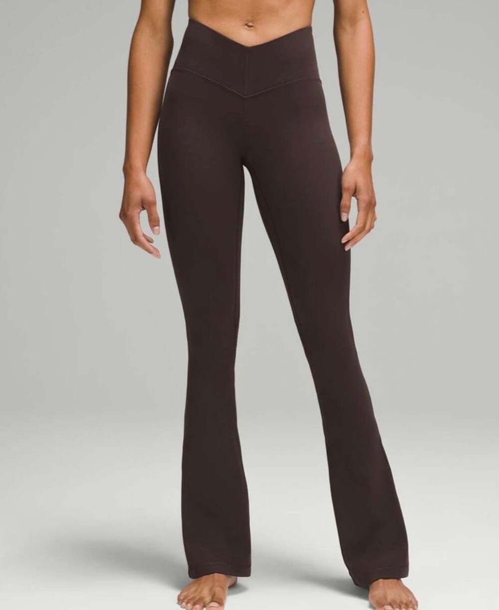 Lululemon Size 4 Align V-Waist Mini-Flare Pant in Espresso
